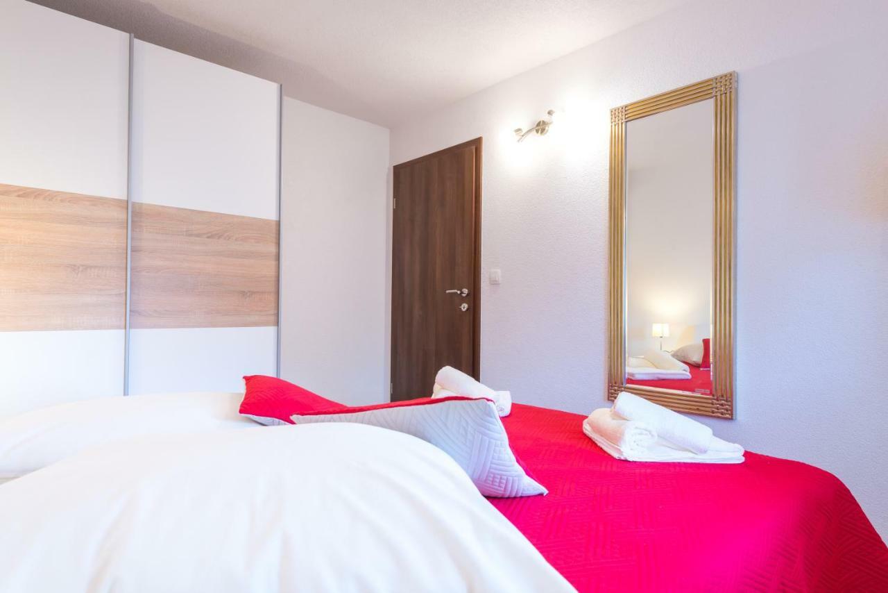 Tranquility And Nature In 4 Bedroom With Sea View Quận Mokošica Ngoại thất bức ảnh