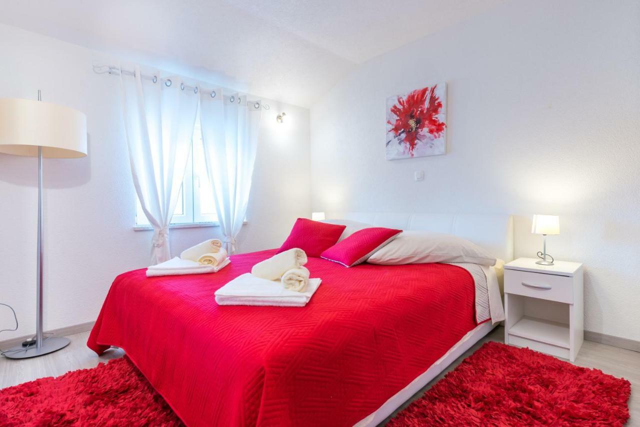 Tranquility And Nature In 4 Bedroom With Sea View Quận Mokošica Ngoại thất bức ảnh