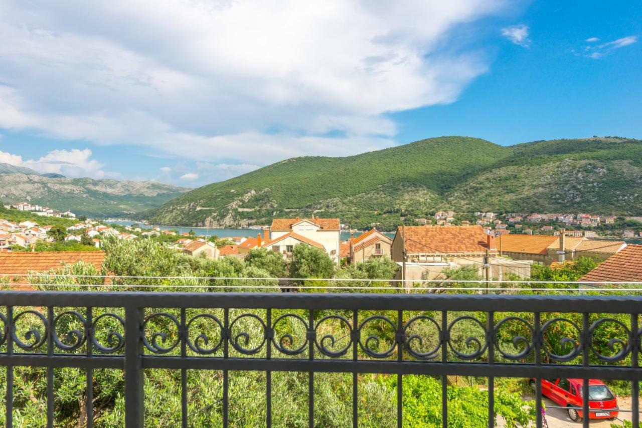 Tranquility And Nature In 4 Bedroom With Sea View Quận Mokošica Ngoại thất bức ảnh