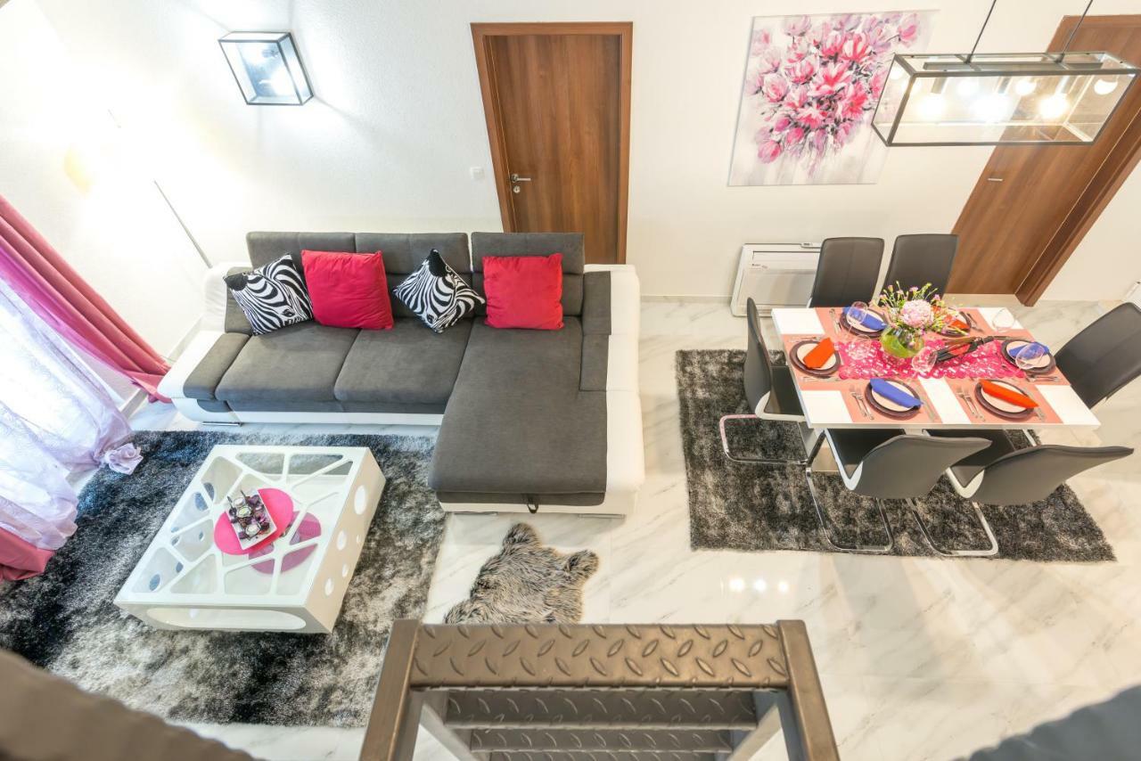 Tranquility And Nature In 4 Bedroom With Sea View Quận Mokošica Ngoại thất bức ảnh